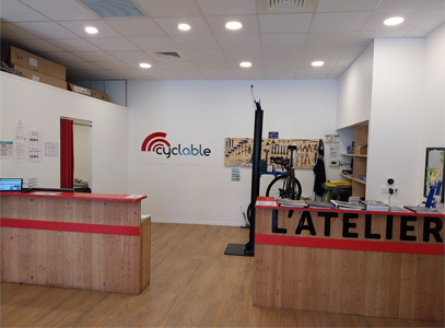 Intérieur magasin de vélos Bordeaux Bègles