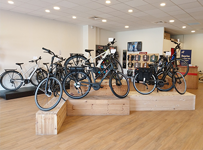 Intérieur magasin de vélos Bordeaux Bègles